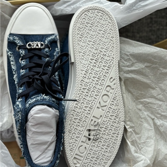 Brand new Michael Kors denim converse 8.5 !! - Picture 7 of 11